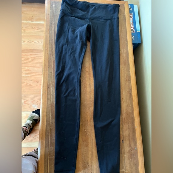 Lululemon size size - Picture 2 of 4